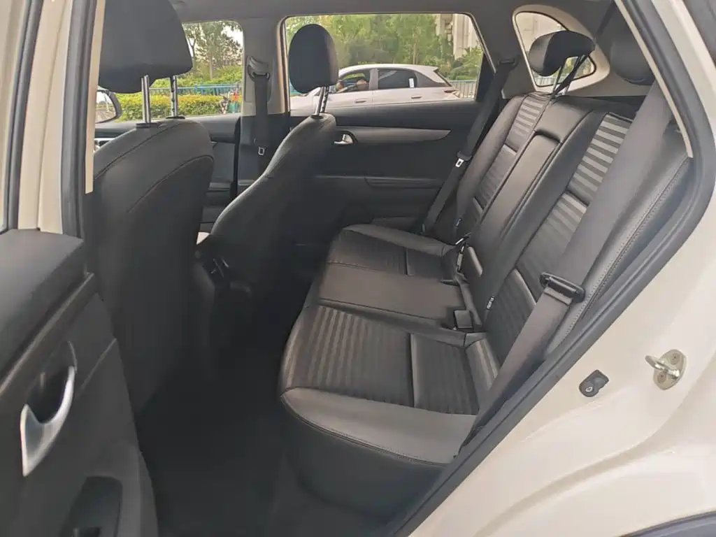 Kia Sportage — миниатюра 17