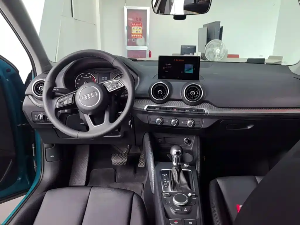 Audi Q2L — миниатюра 10