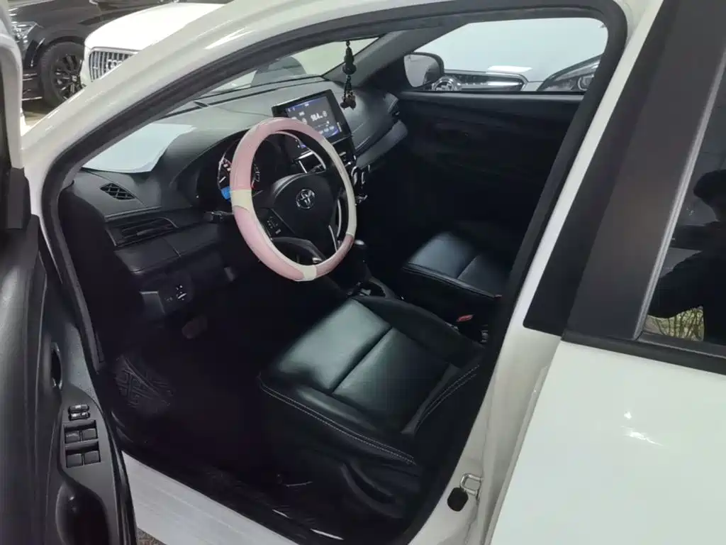 Toyota Vios FS — миниатюра 15