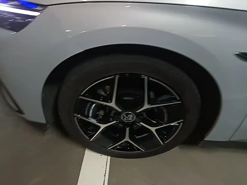 BYD Han — миниатюра 23