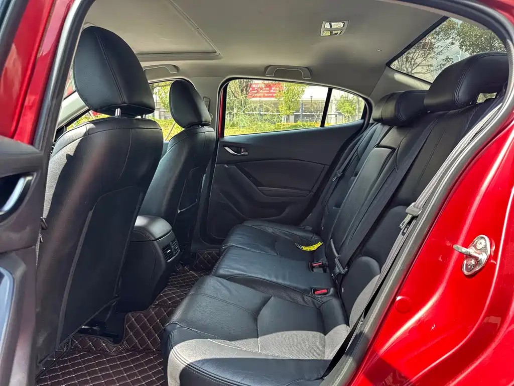 Mazda 3 Axela — миниатюра 7