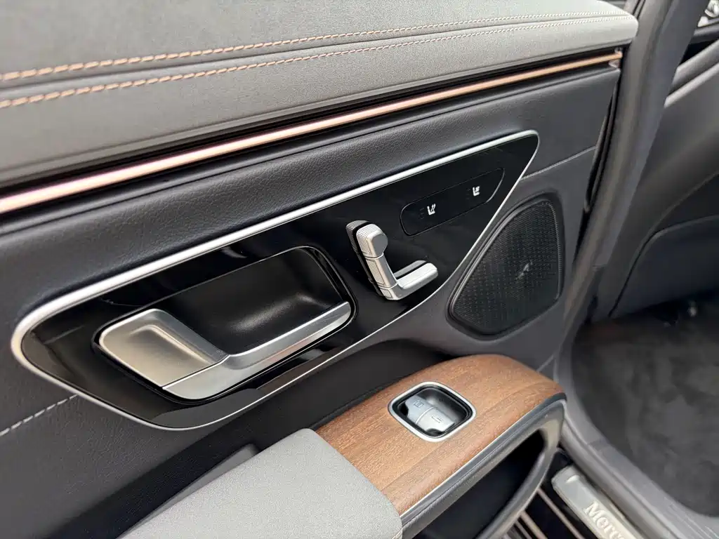 Mercedes-Benz EQS — миниатюра 15
