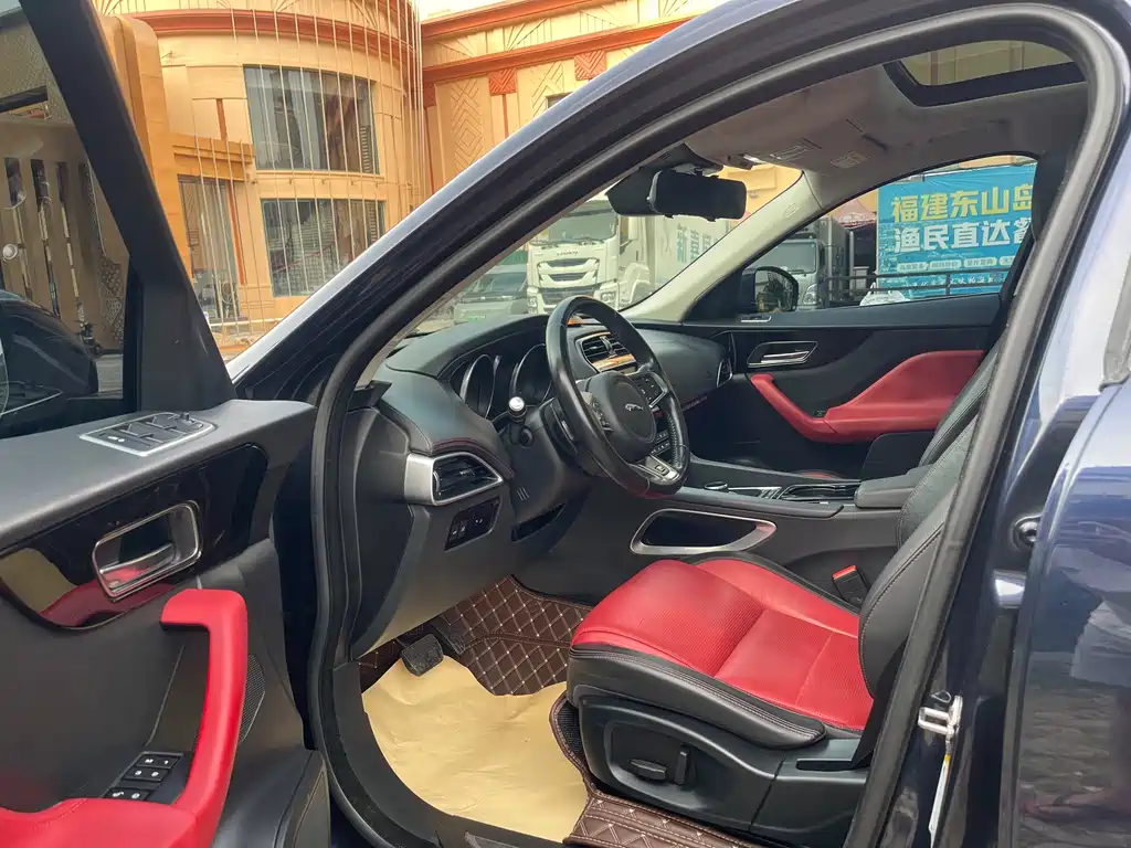 Jaguar F-PACE — миниатюра 9