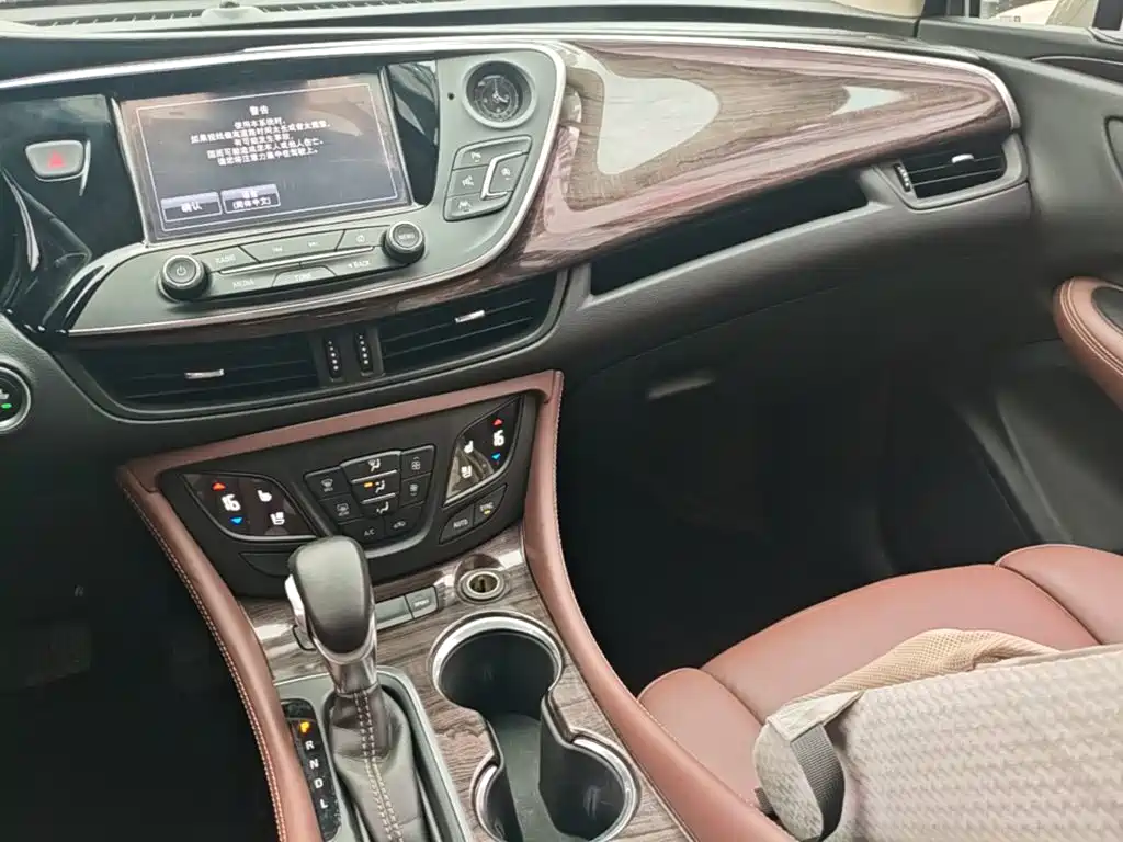 Buick Envision Plus — миниатюра 13