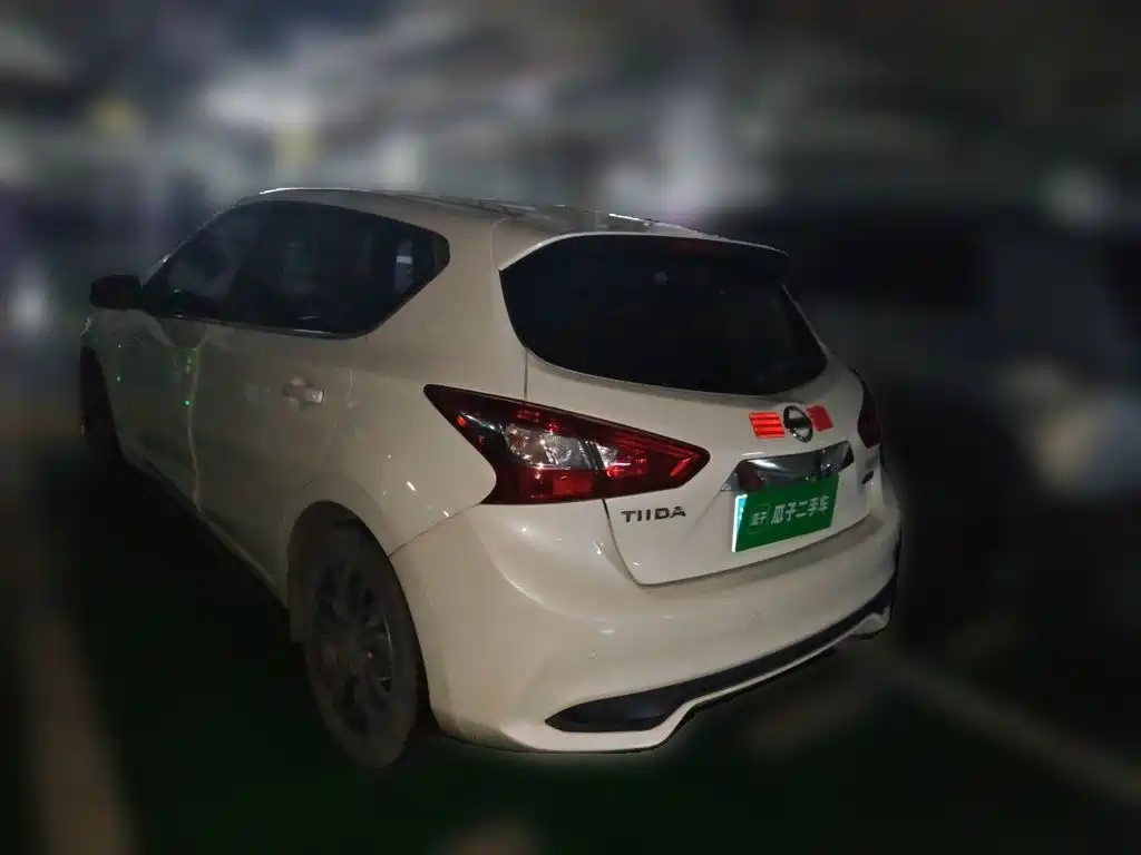 Nissan Tiida — миниатюра 25