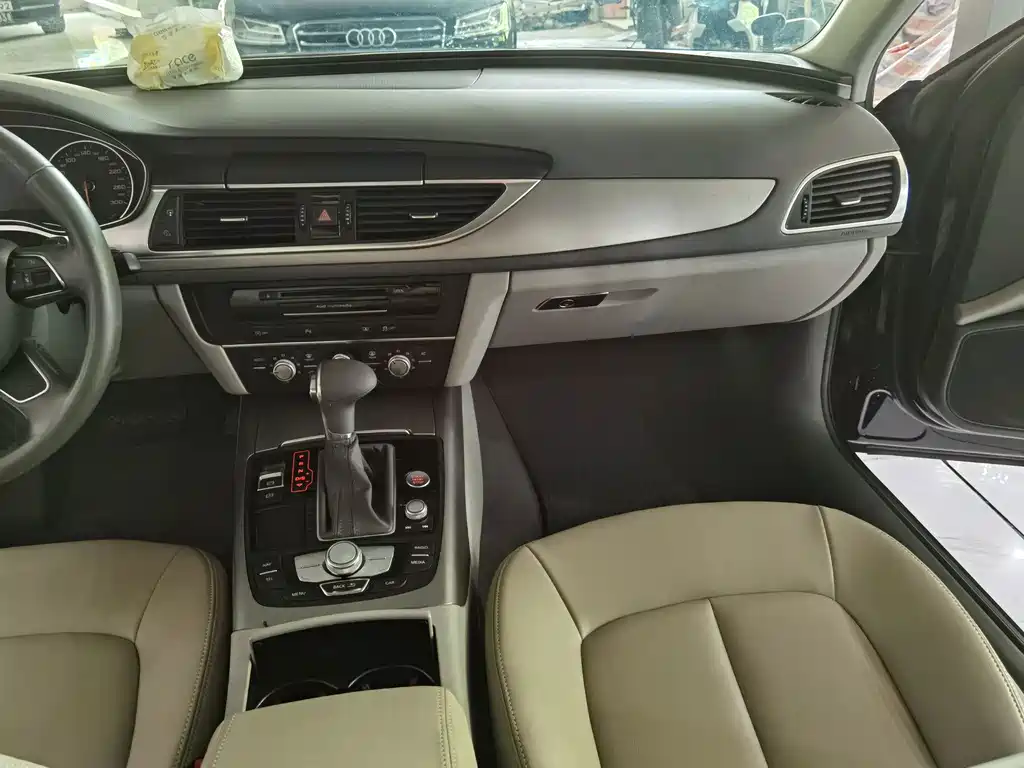 Audi A6L — миниатюра 10