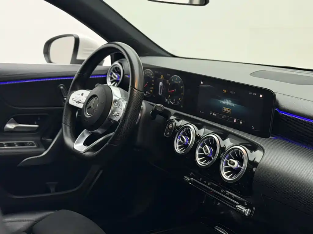 Mercedes-Benz A-Class — миниатюра 19