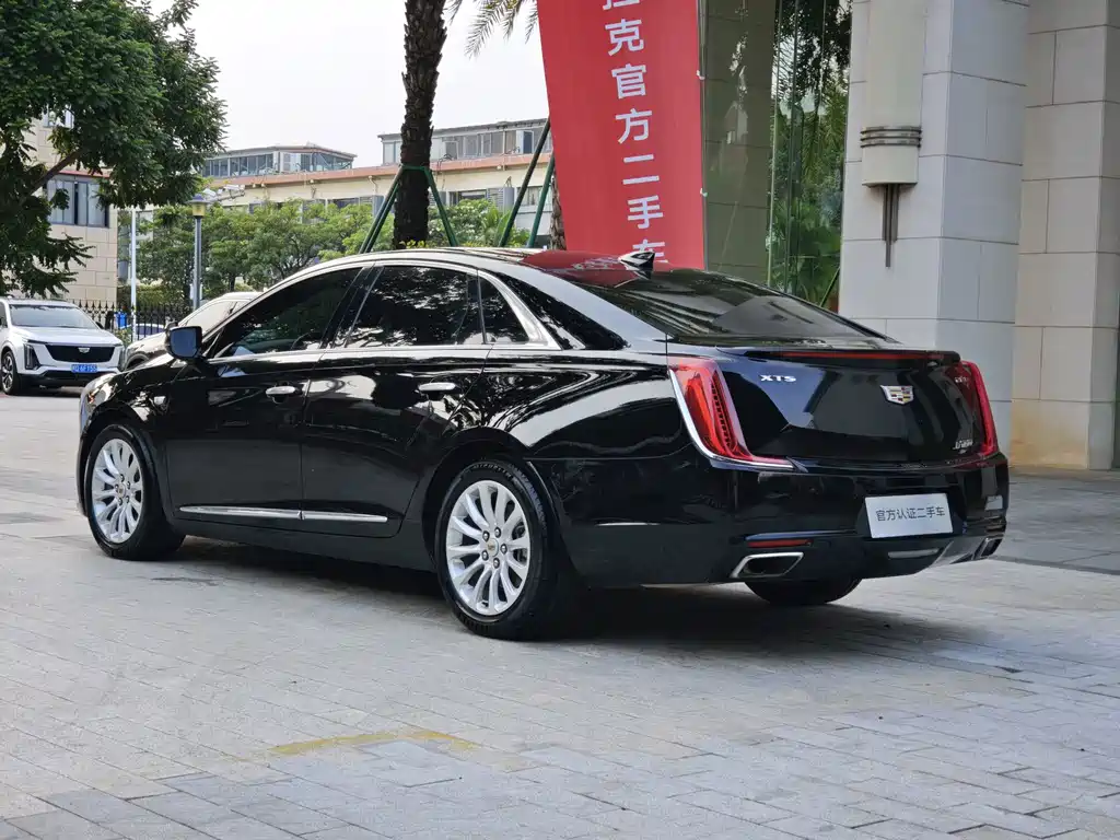 Cadillac XTS — миниатюра 5
