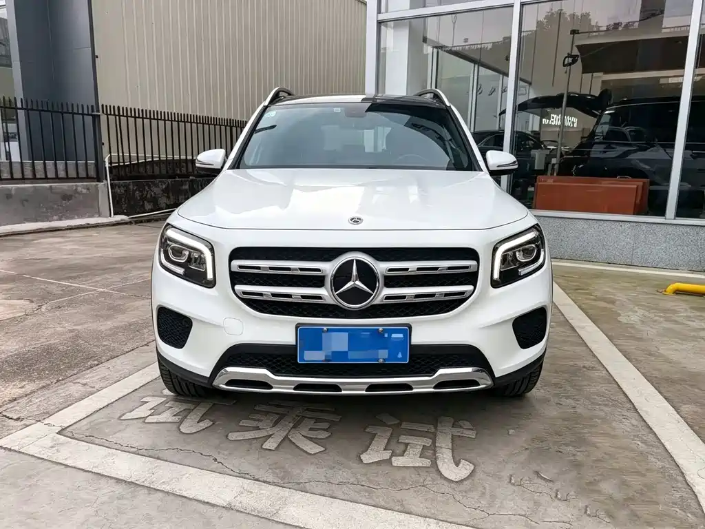 Mercedes-Benz GLB — миниатюра 2