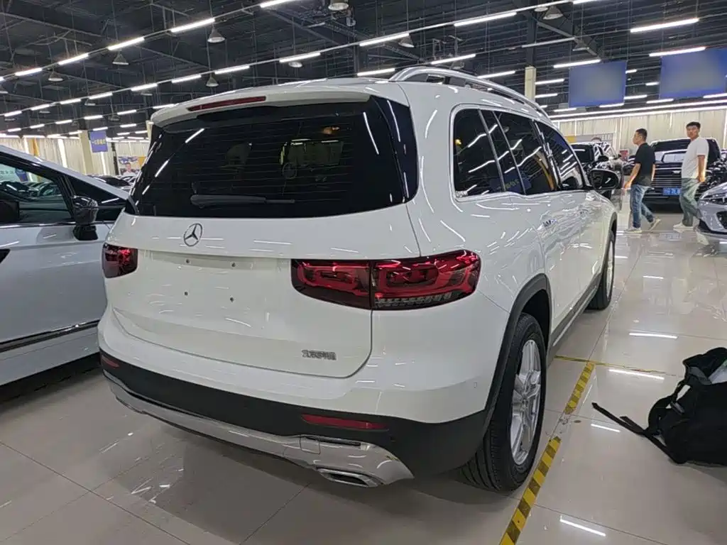 Mercedes-Benz GLB — миниатюра 7