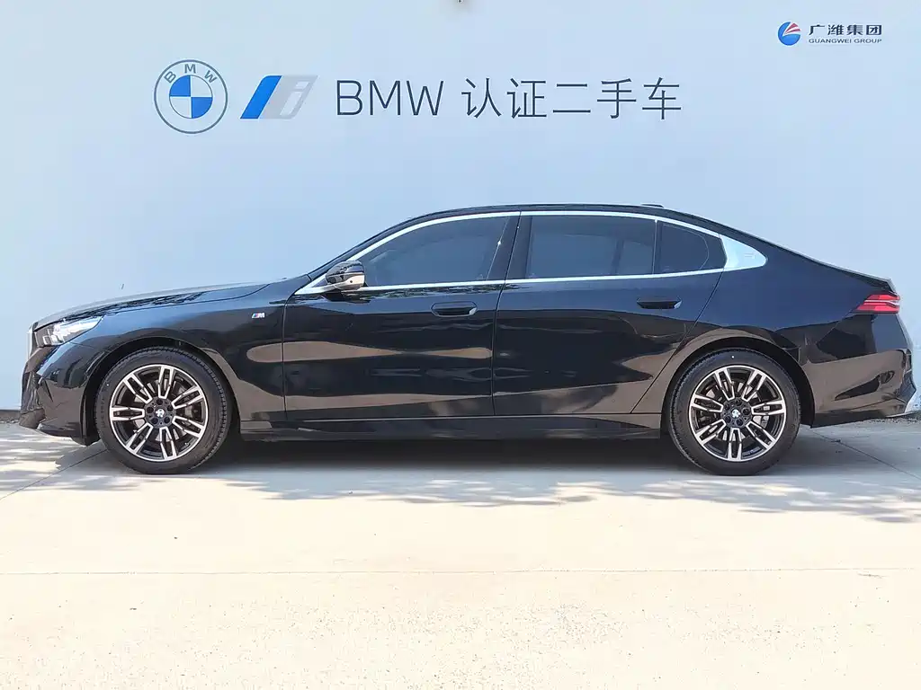 BMW 5 Series 5 2025 530Li Lead M Sport
