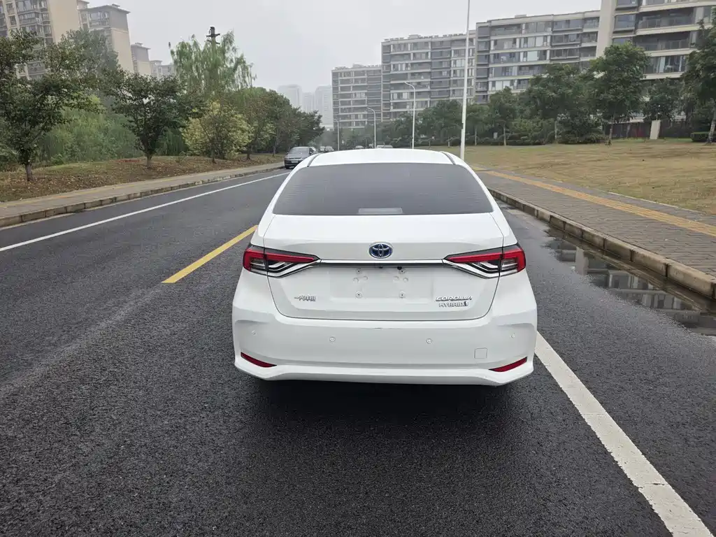 Toyota Corolla — миниатюра 4