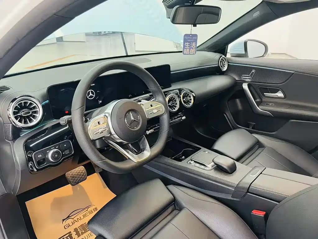 Mercedes-Benz A-Class — миниатюра 6