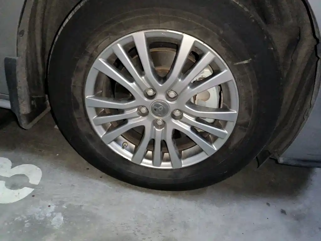 Toyota Sienna — миниатюра 8