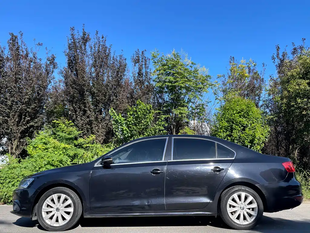 Volkswagen Sagitar — миниатюра 4