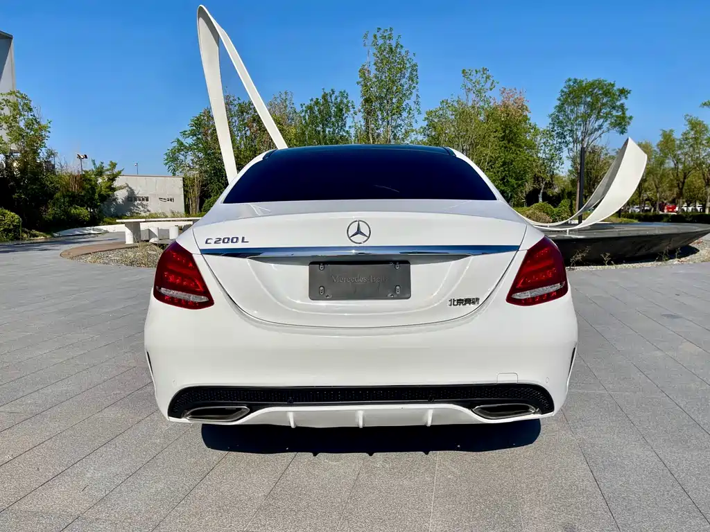 Mercedes-Benz C-Class — миниатюра 13