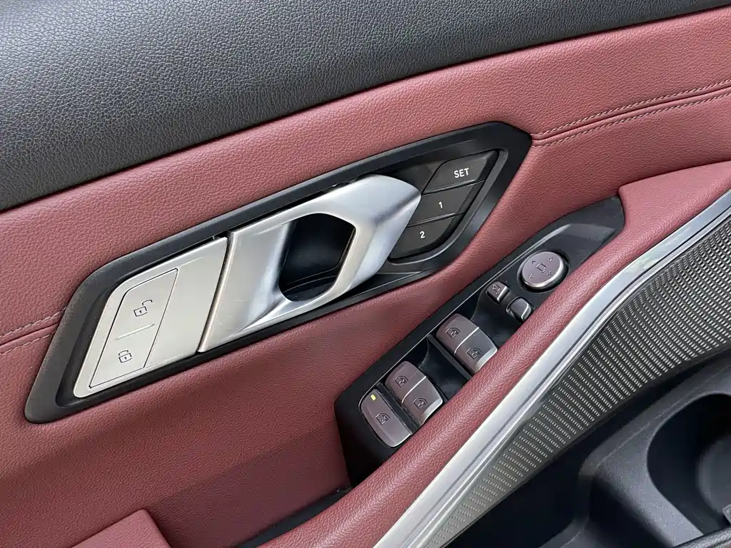 BMW 3 Series — миниатюра 18