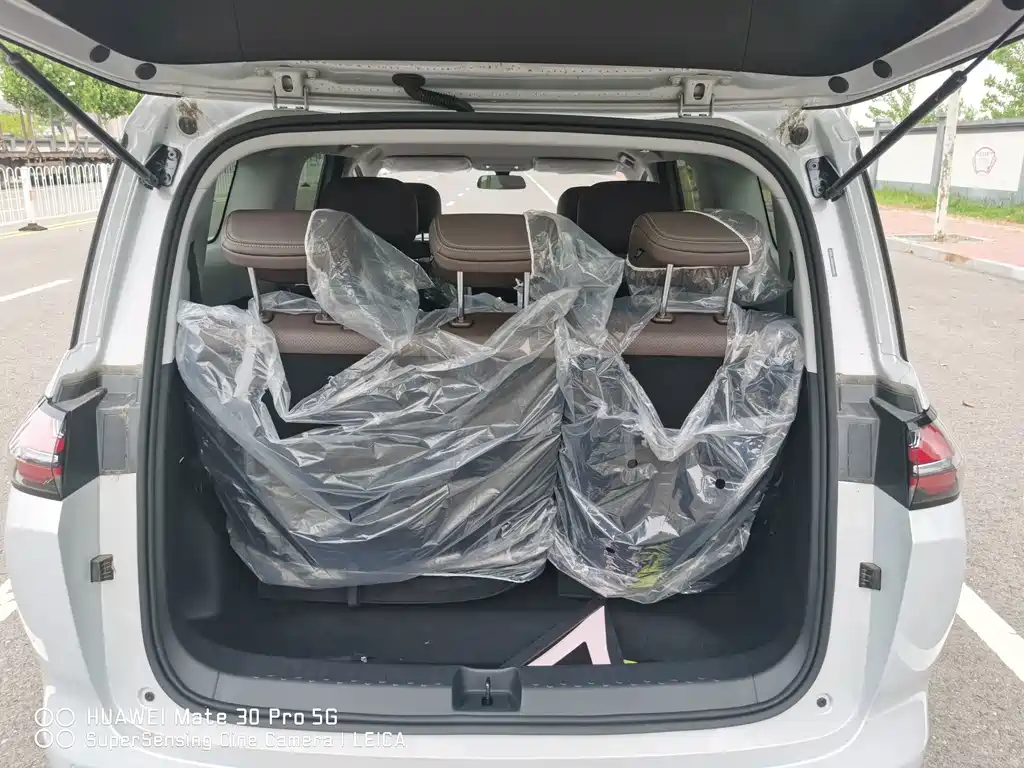 Wuling Звездный свет 730 Новая энергия — миниатюра 6