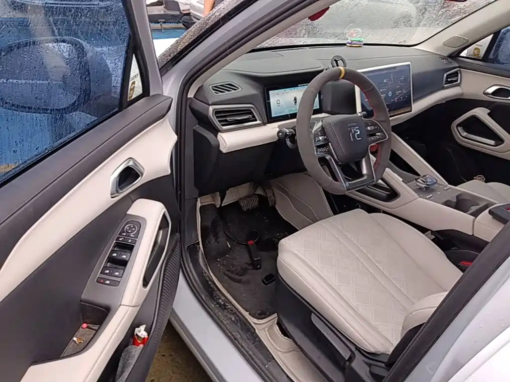 BYD Yuan UP — миниатюра 16