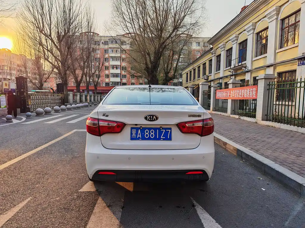 Kia K2 2012 1.4L MT GLS
