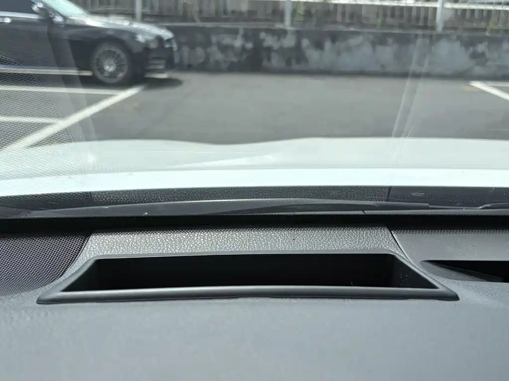 Toyota Camry — миниатюра 8