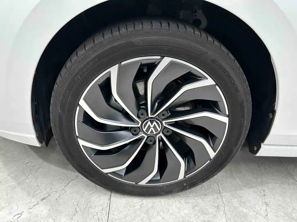 Volkswagen Golf — миниатюра 24