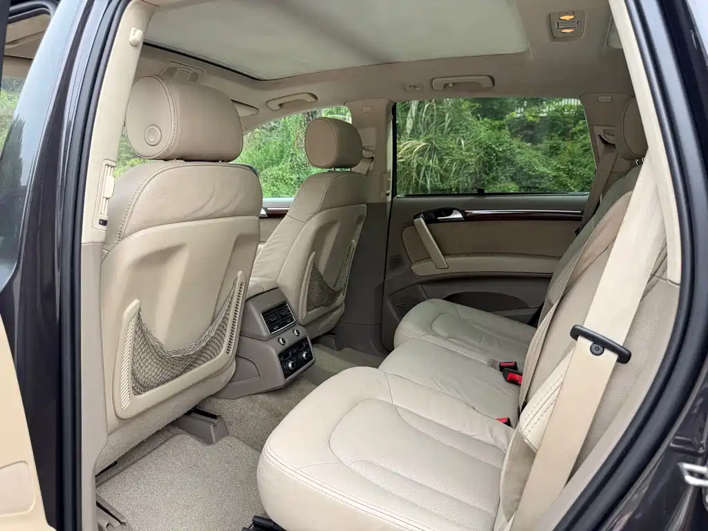 Audi Q7 — миниатюра 6
