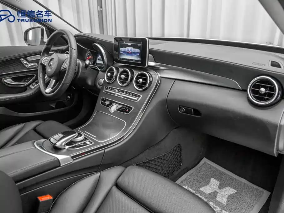 Mercedes-Benz C-Class — миниатюра 17