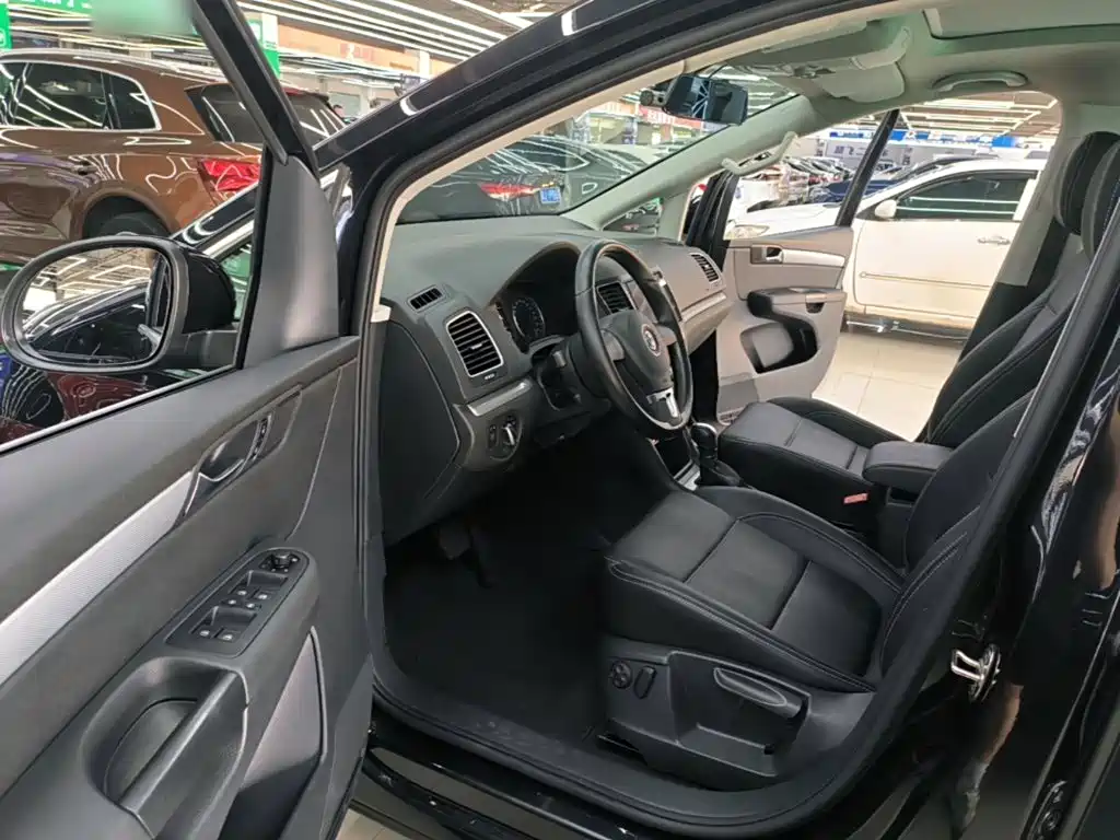 Volkswagen Sharan — миниатюра 16
