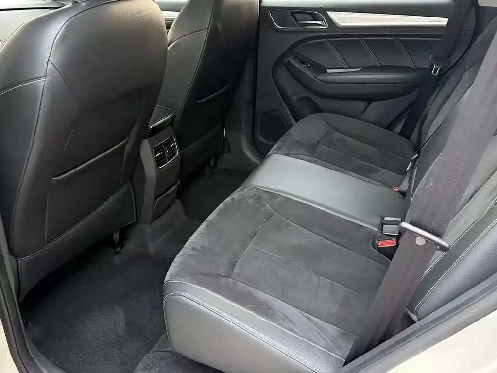 Roewe RX5 New Energy — миниатюра 5