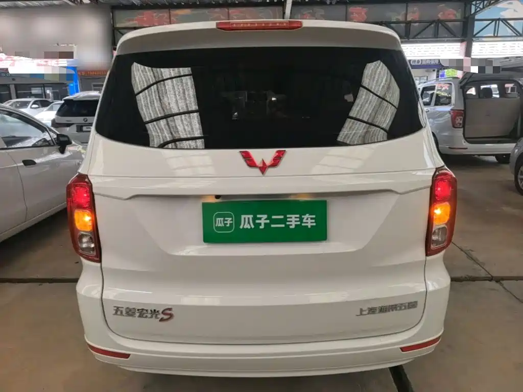 Wuling Hongguang — миниатюра 6