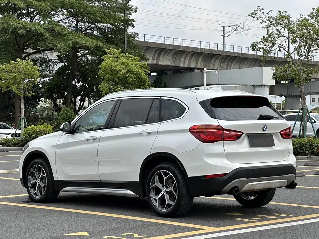 BMW X1 — миниатюра 6