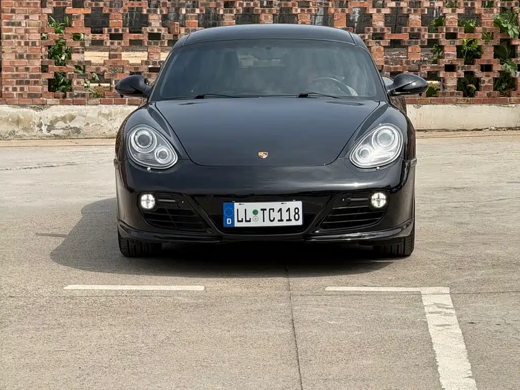 Porsche Cayman 2012