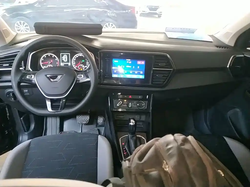 Jetta VS7 — миниатюра 10