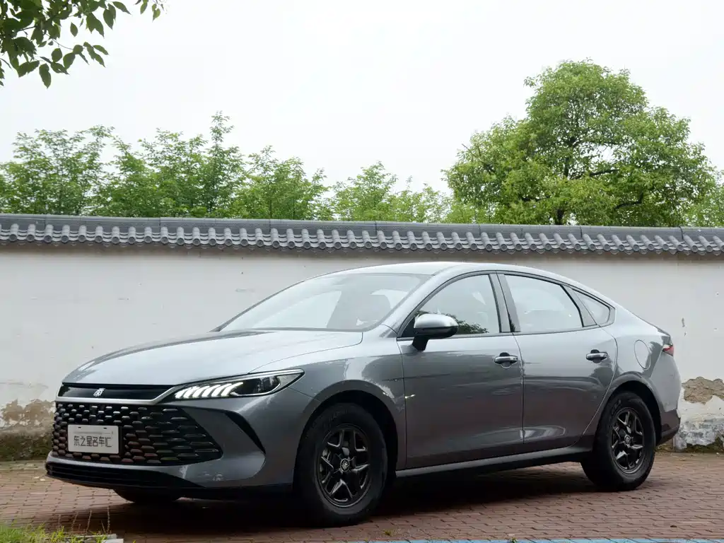 2025 BYD Qin - zdjęcie 1 z 14
