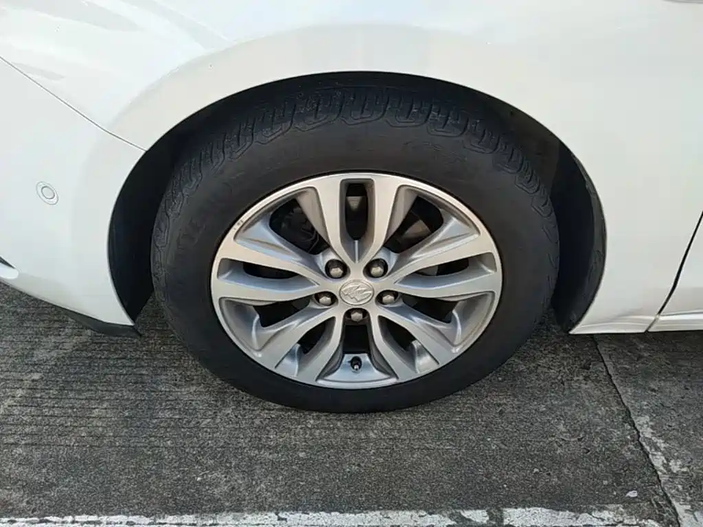 Buick Excelle — миниатюра 23