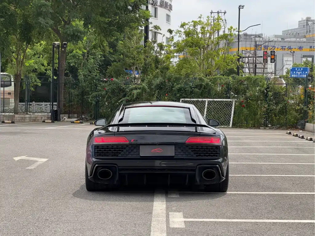Audi R8 — миниатюра 4