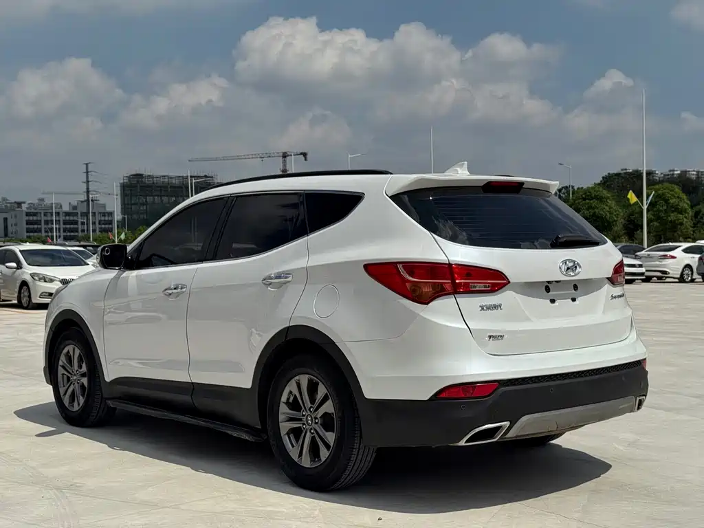 Hyundai Santa Fe — миниатюра 7