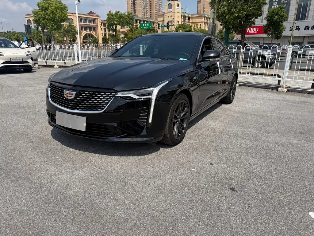 Cadillac CT4