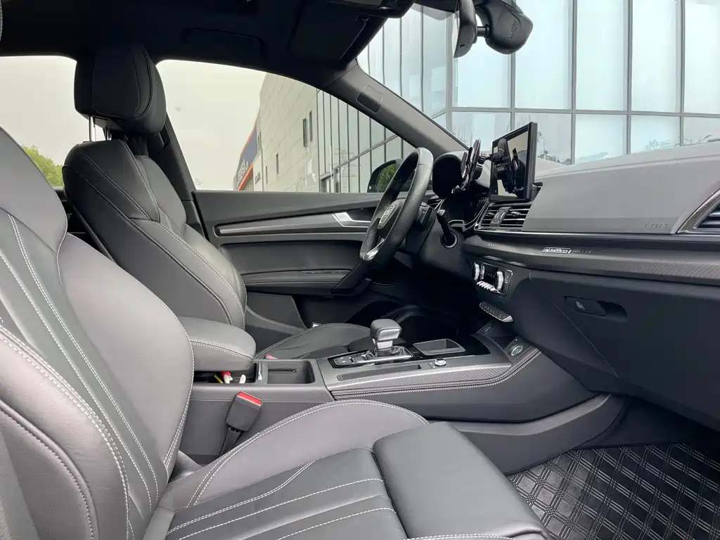 Audi Q5L — миниатюра 12