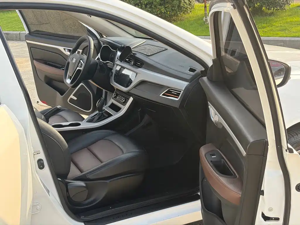 Geely Vision — миниатюра 10