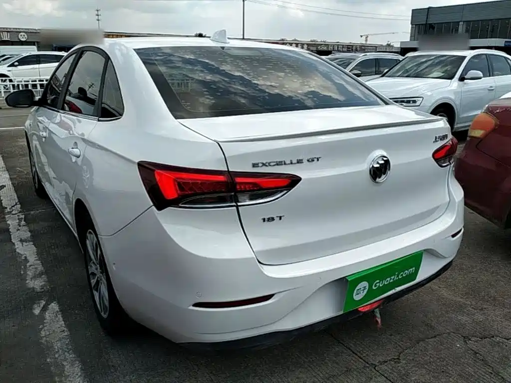 Buick Excelle — миниатюра 5