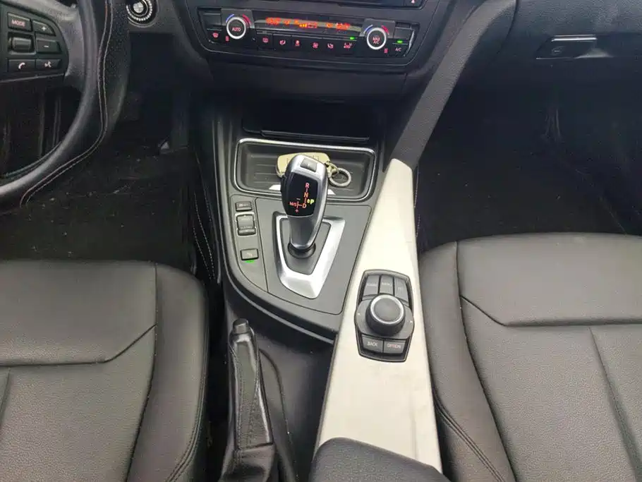 BMW 3 Series — миниатюра 16