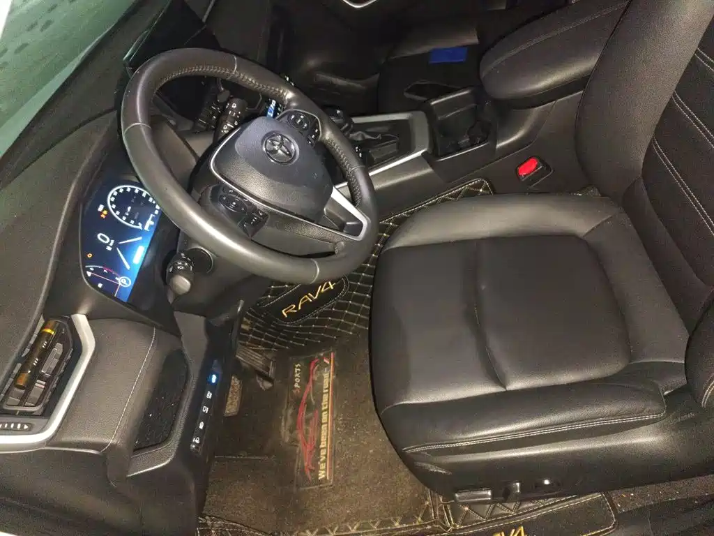 Toyota RAV4 — миниатюра 16
