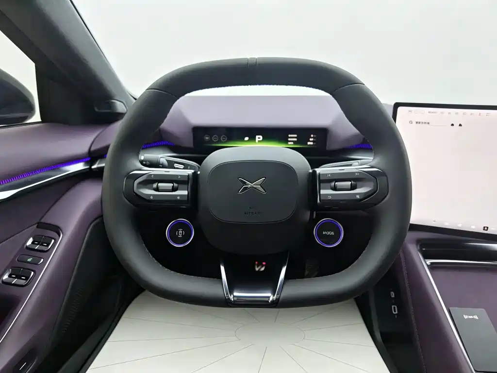 XPeng P7 — миниатюра 5