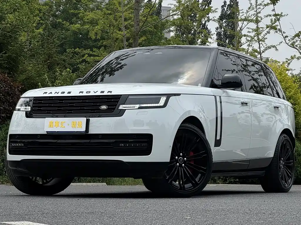 Land Rover Range Rover 2023 3.0 L6 400PS мест Long Wheelbase