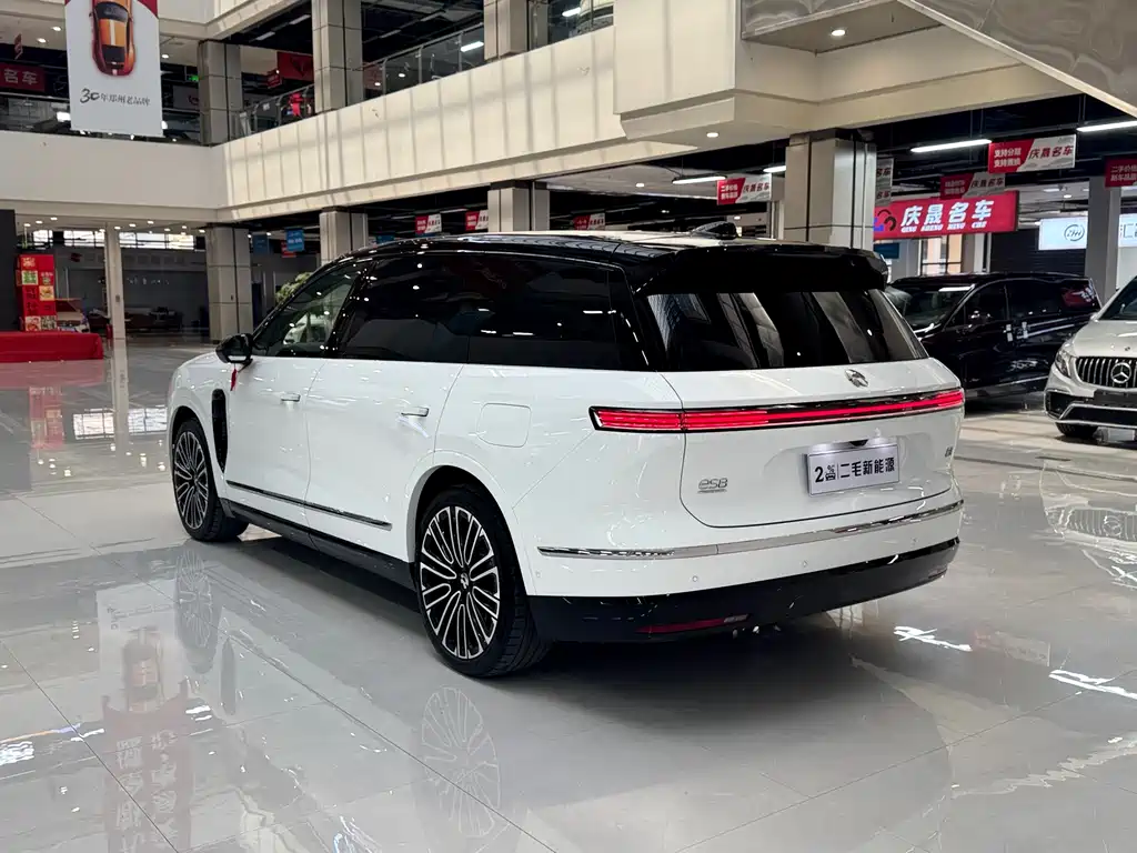 NIO ES8 2026 мест Executive