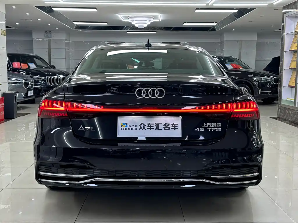 Audi A7L 2024 45 TFSI Luxury