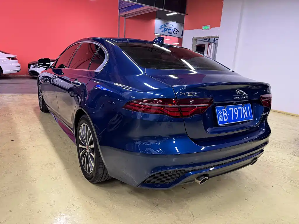 Jaguar XEL 2021 2.0T 200PS R-DYNAMIC Sport