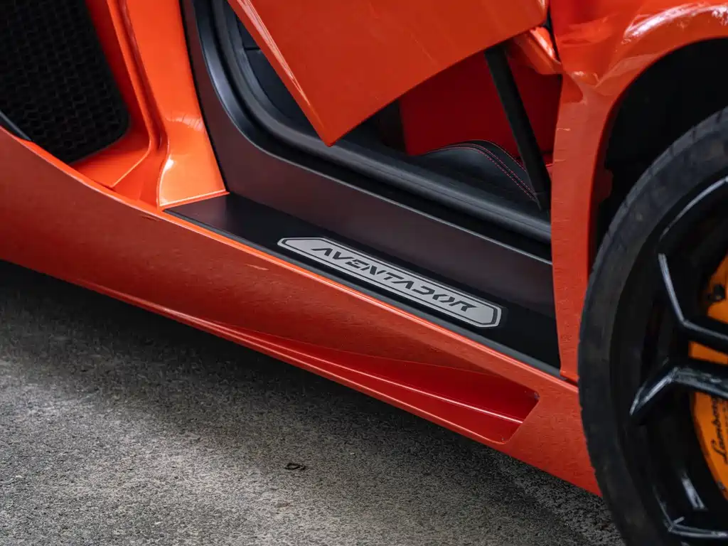Lamborghini Aventador — миниатюра 21